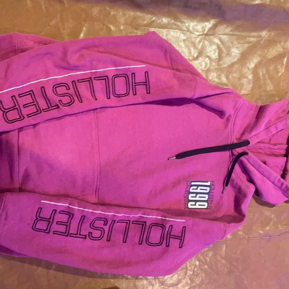 Medium Hollister Men’s Hoodie